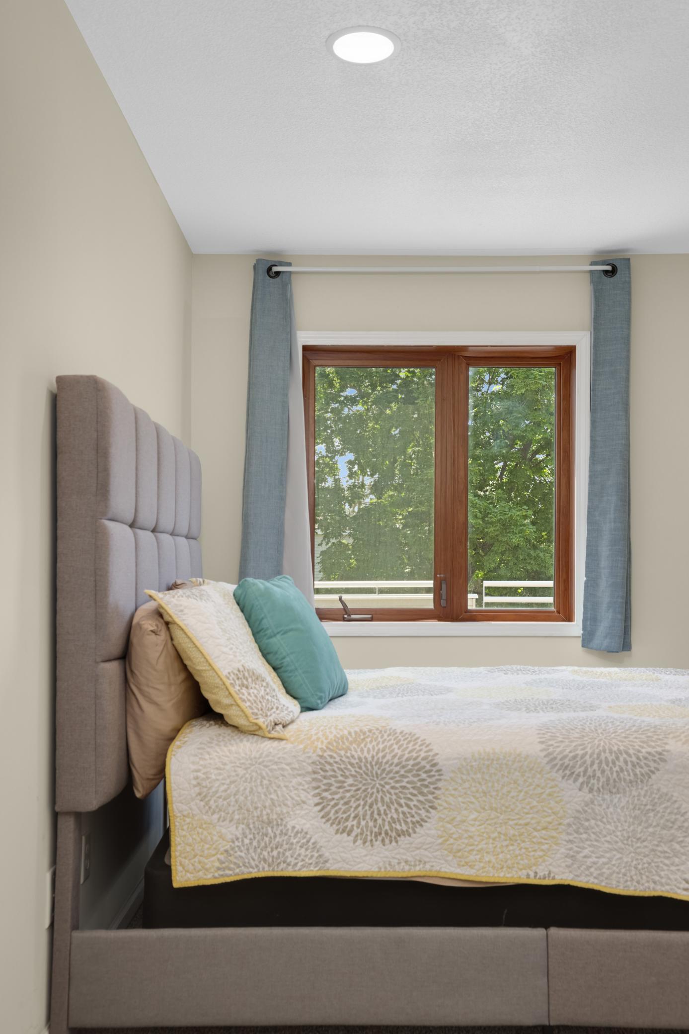 1390 Carling Drive Unit: 201