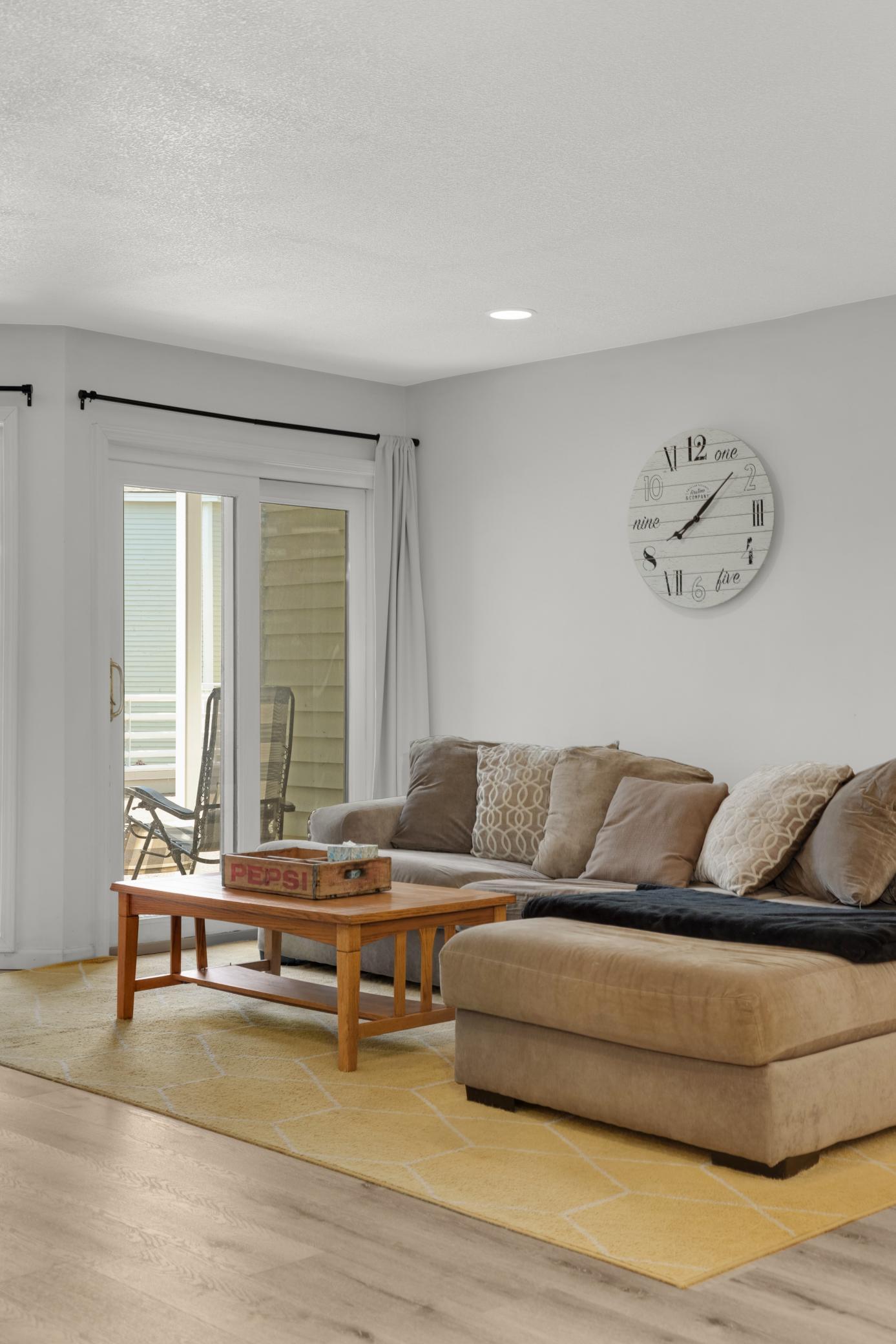 1390 Carling Drive Unit: 201