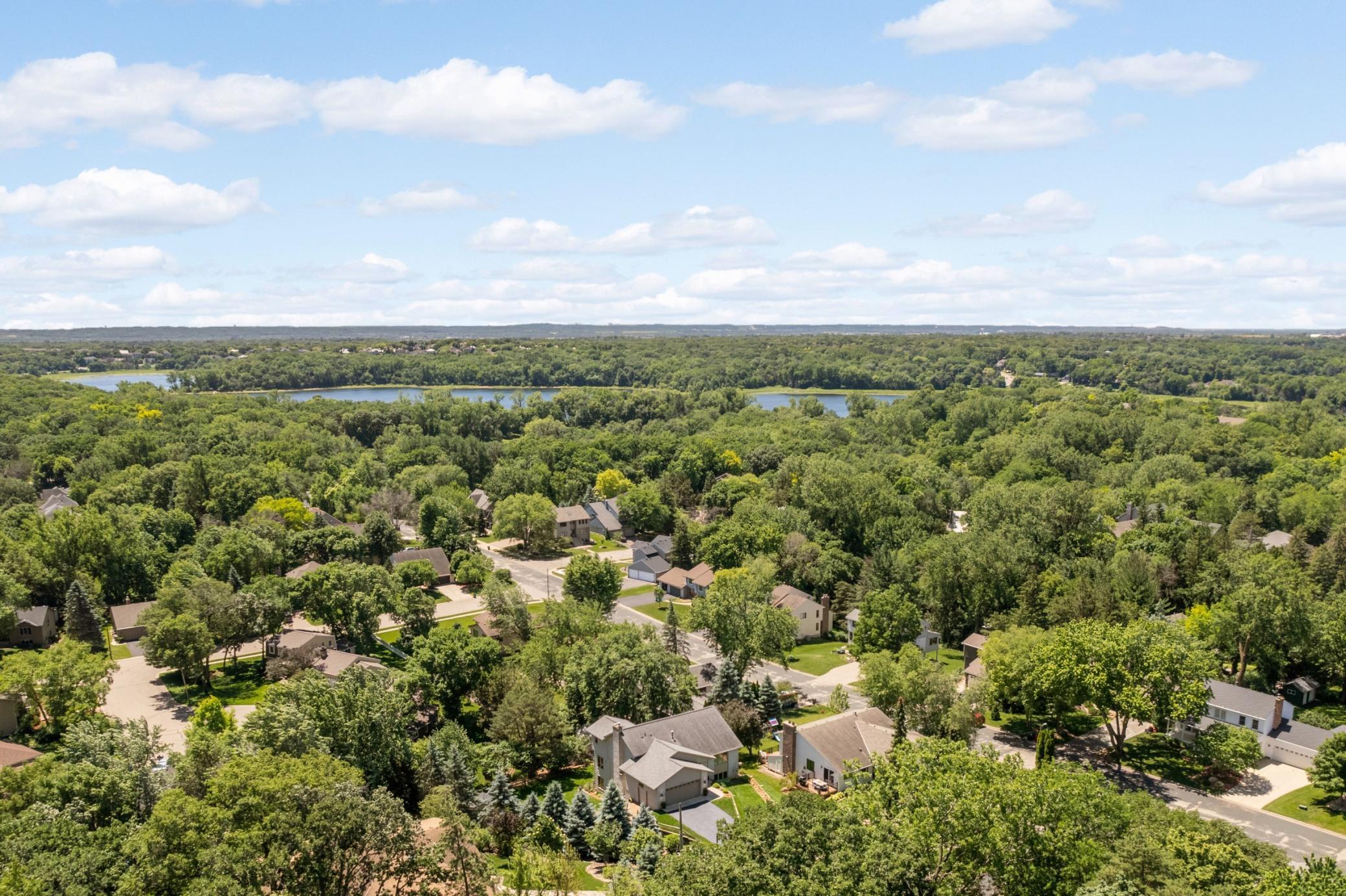 8713 Lakeview Circle