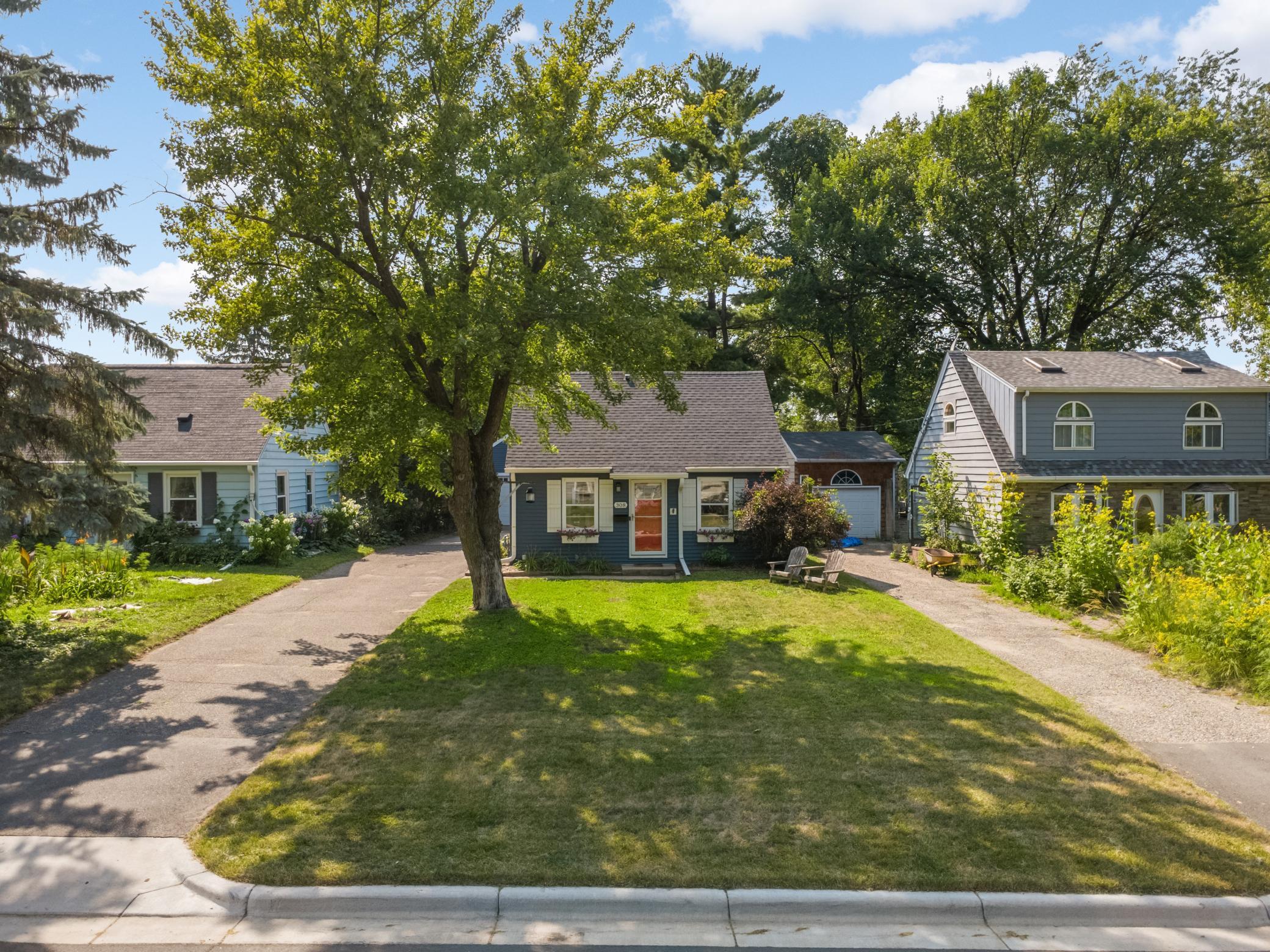 308 Van Buren Avenue S