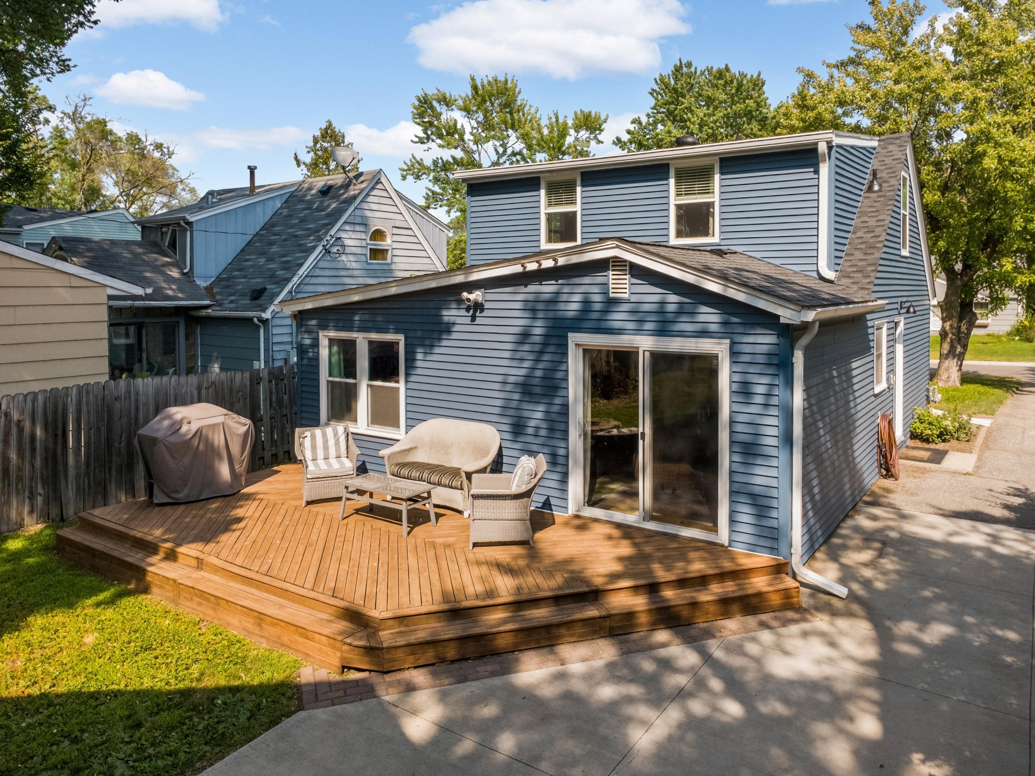 308 Van Buren Avenue S