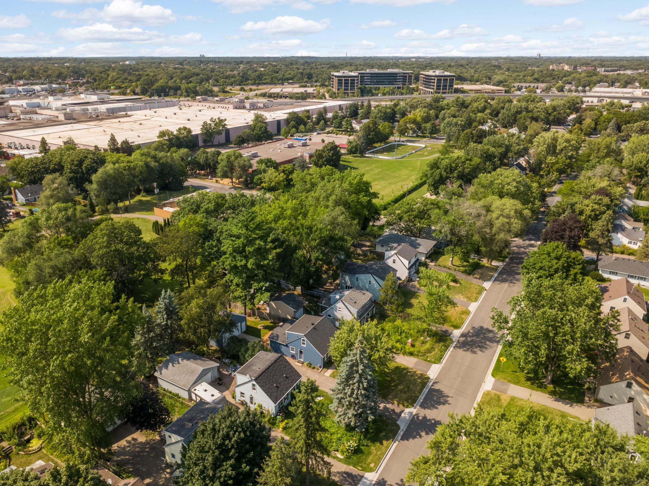 308 Van Buren Avenue S