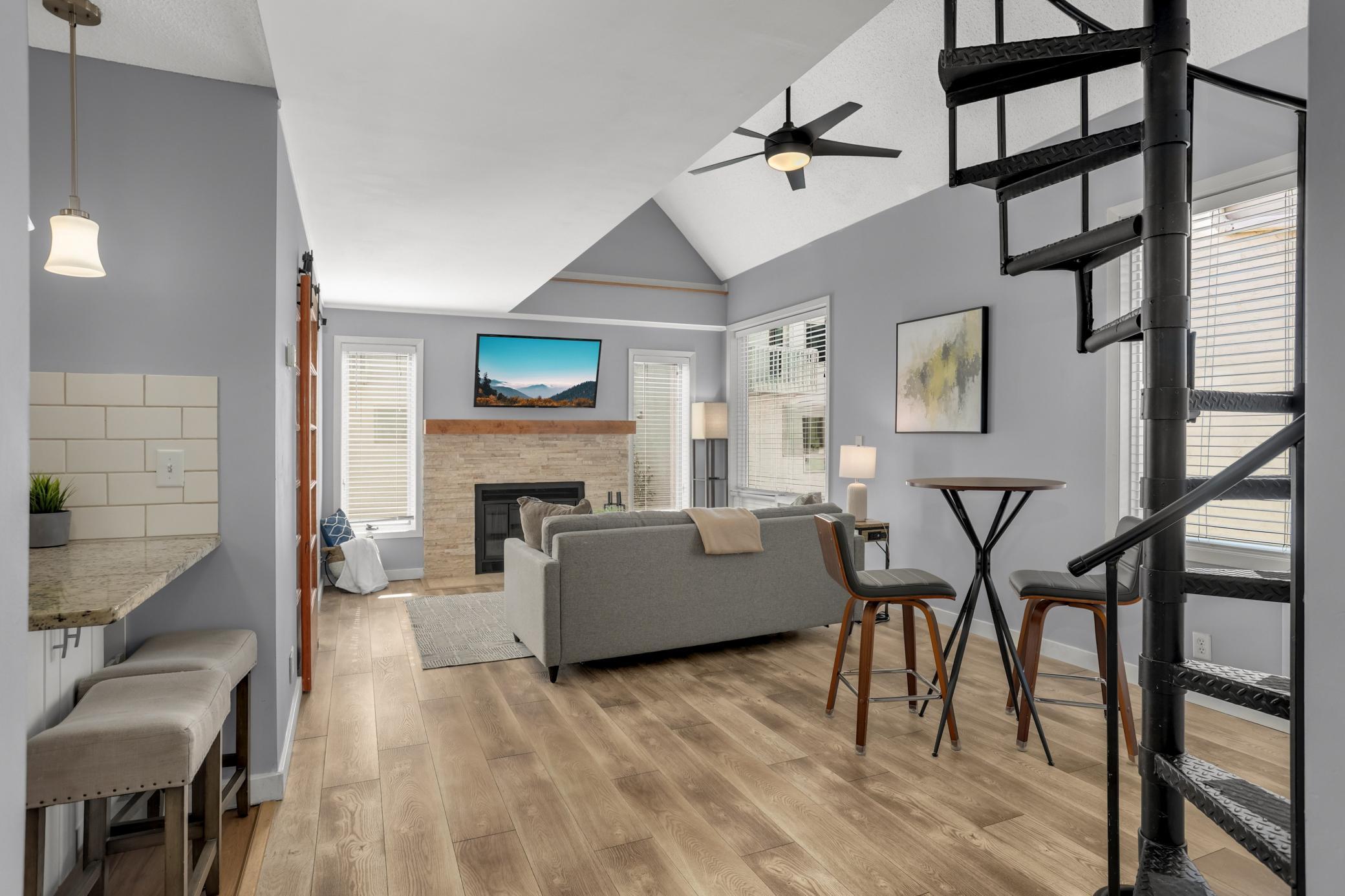 3012 Lake Shore Drive Unit: B