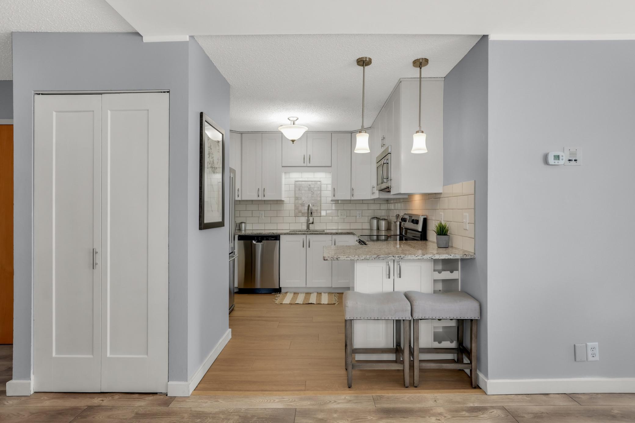 3012 Lake Shore Drive Unit: B