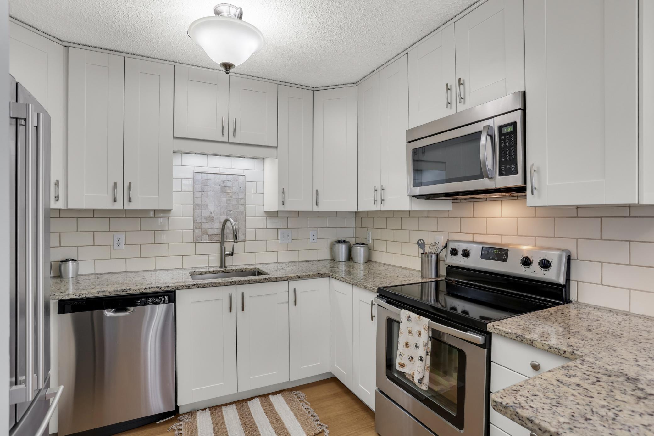 3012 Lake Shore Drive Unit: B