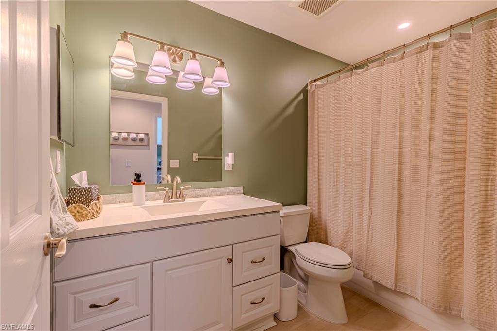 24814 Lakemont Cove LN # 201