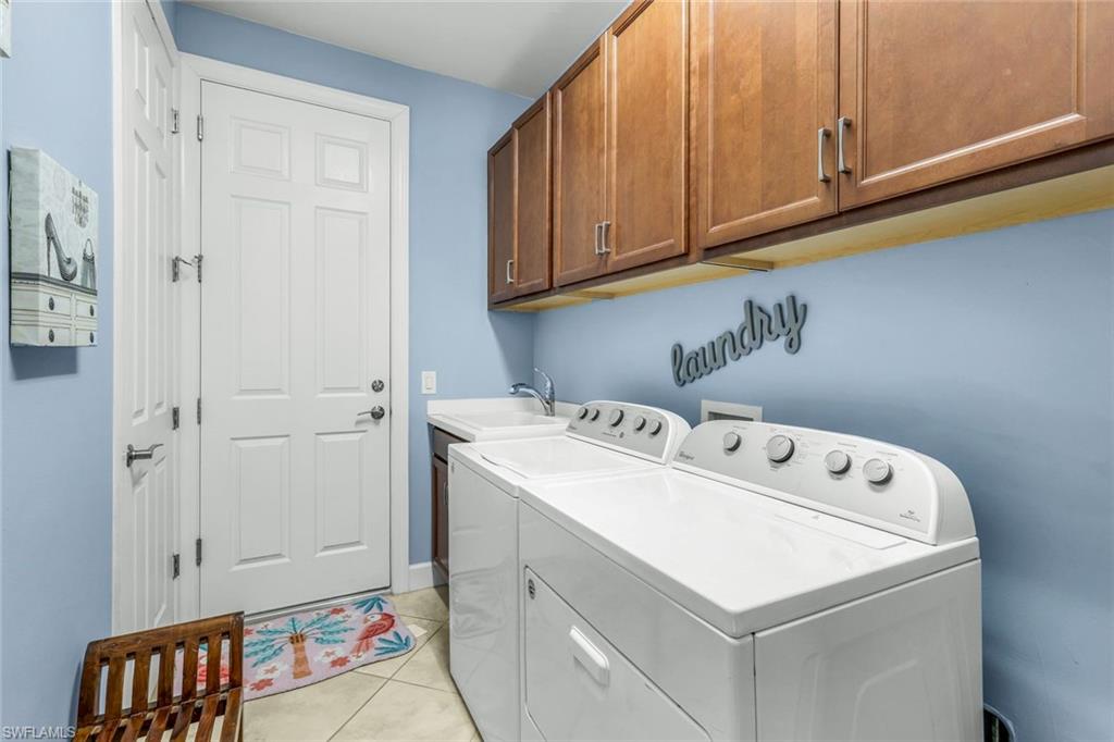 7659 Jacaranda LN