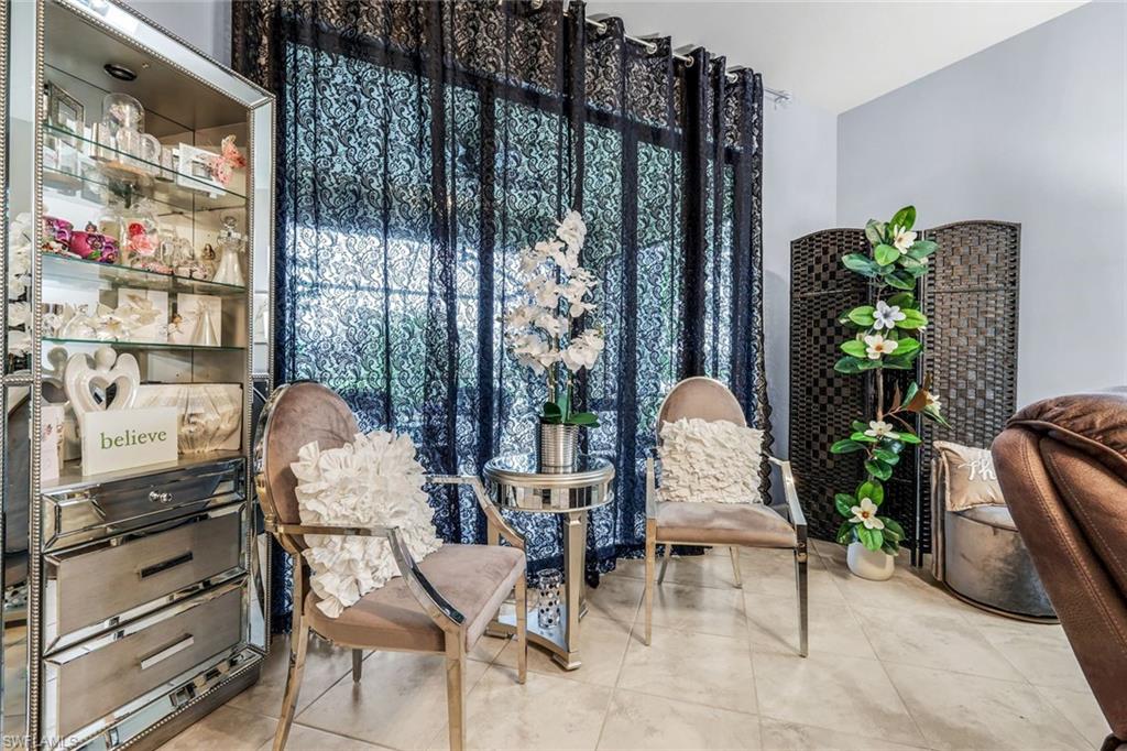 7659 Jacaranda LN