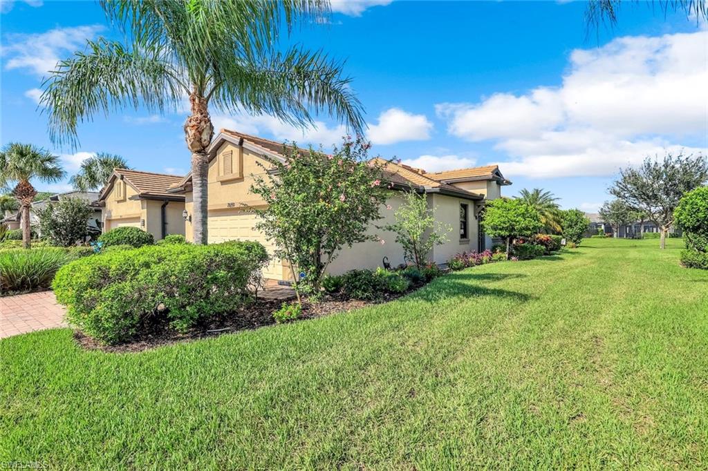 7659 Jacaranda LN