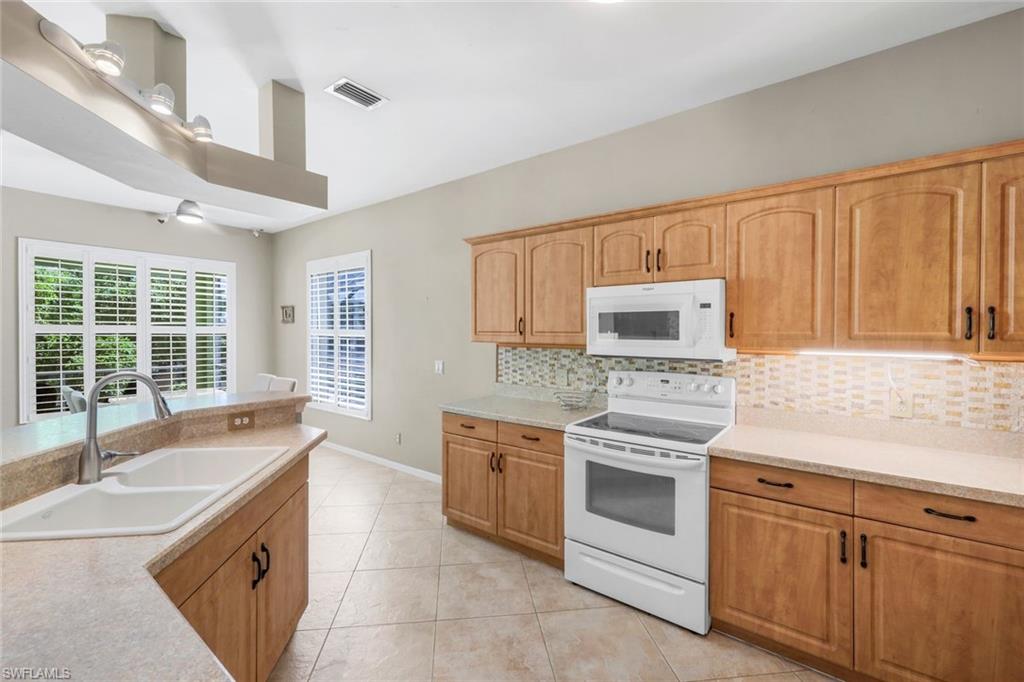 200 Stanhope CIR