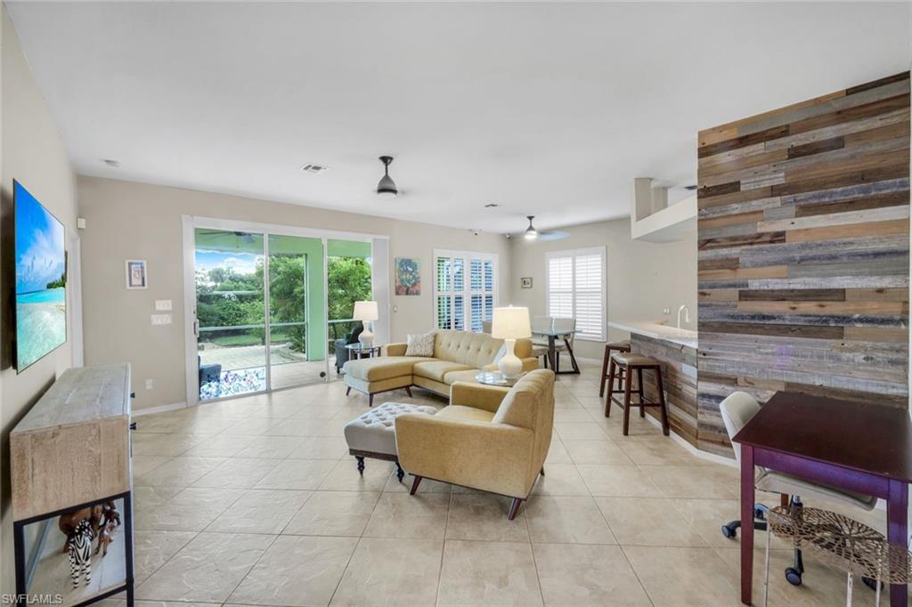 200 Stanhope CIR