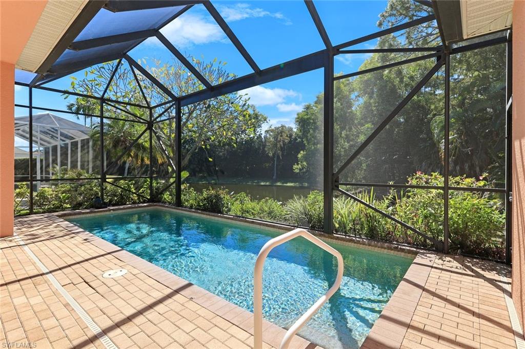 12910 Silverthorn CT