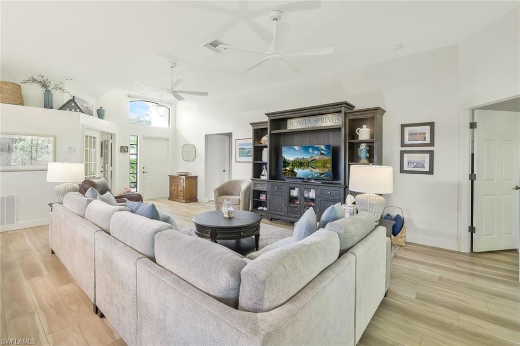 12816 Maiden Cane LN