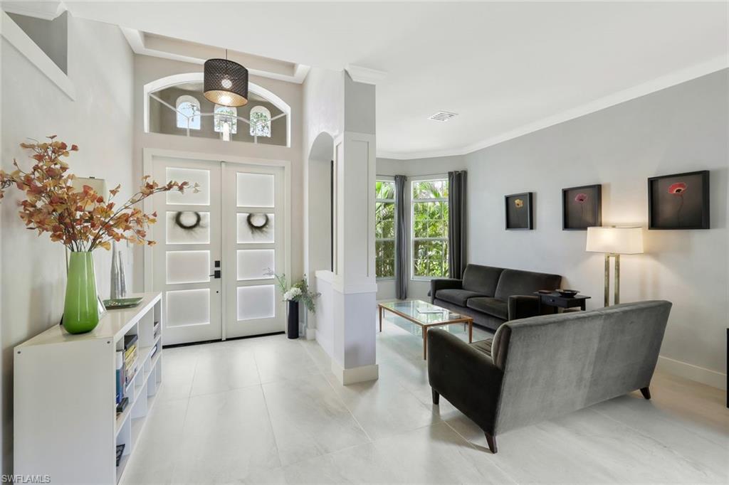 5717 Lago Villaggio WAY