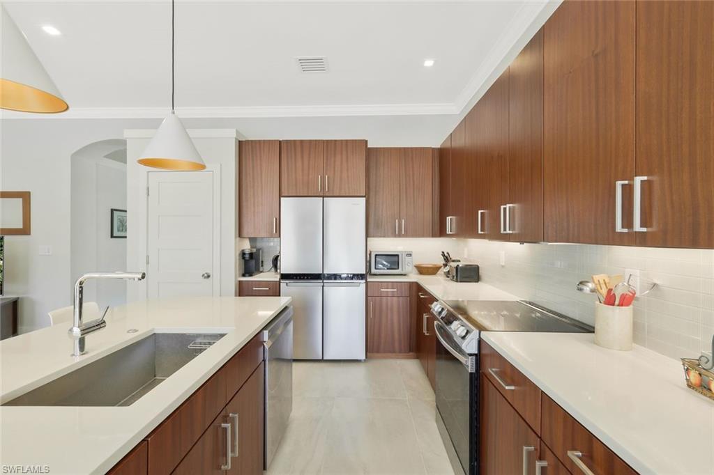 5717 Lago Villaggio WAY