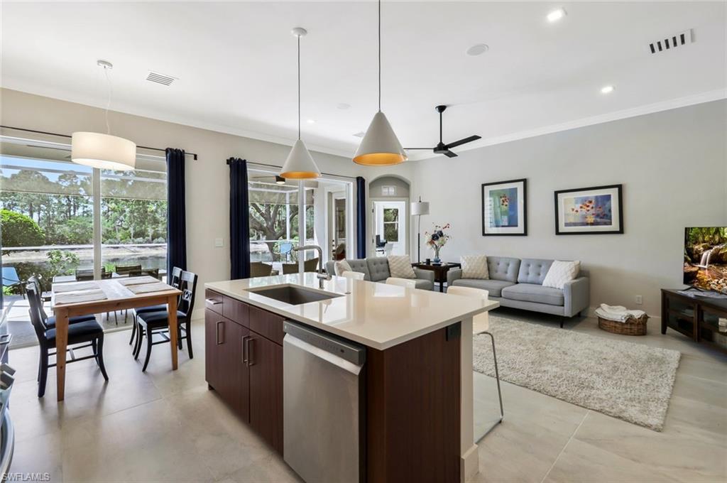 5717 Lago Villaggio WAY