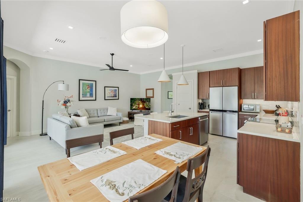 5717 Lago Villaggio WAY