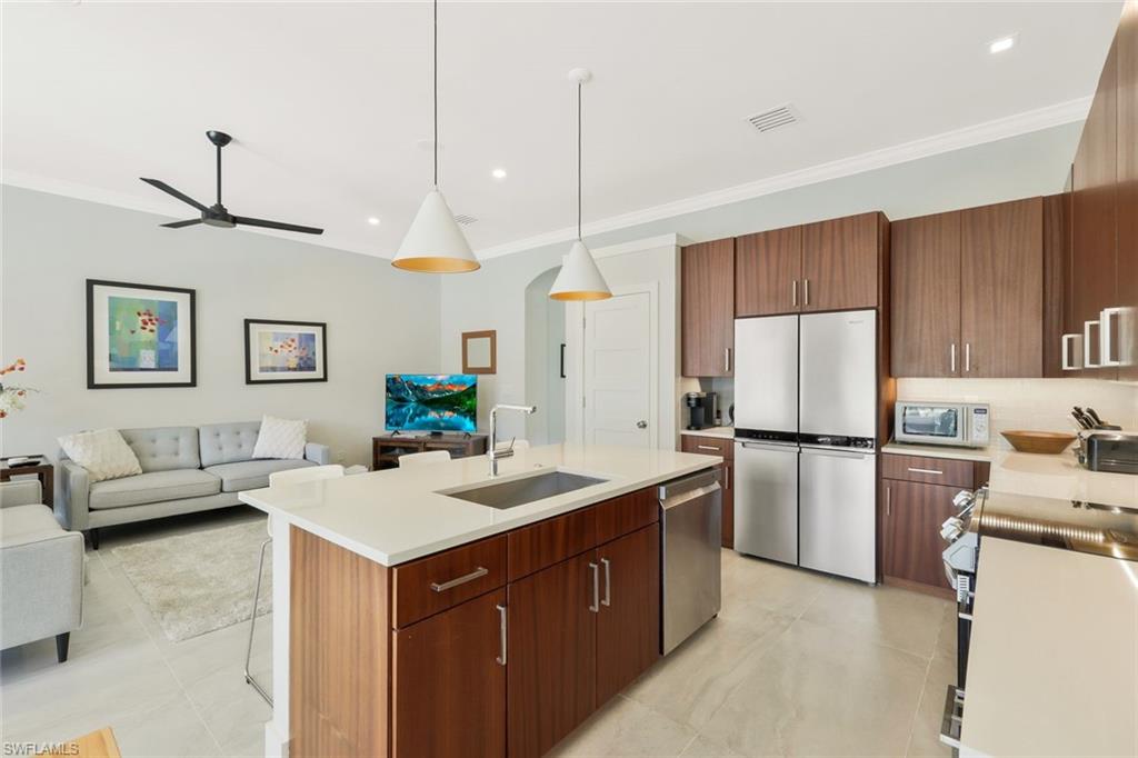 5717 Lago Villaggio WAY