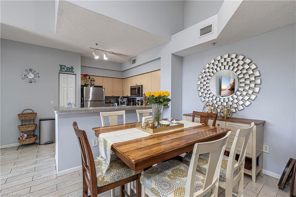 1105 Reserve CT 305