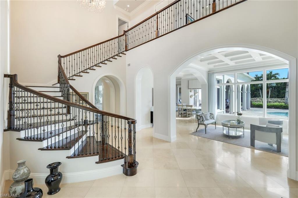 2558 Escada CT