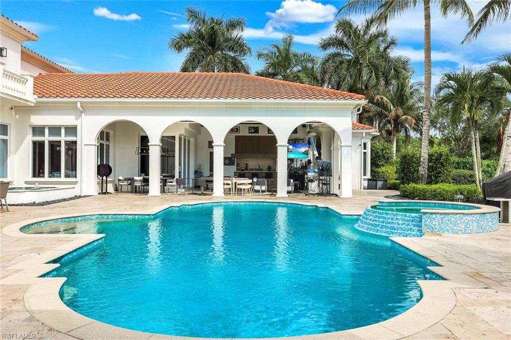 2558 Escada CT