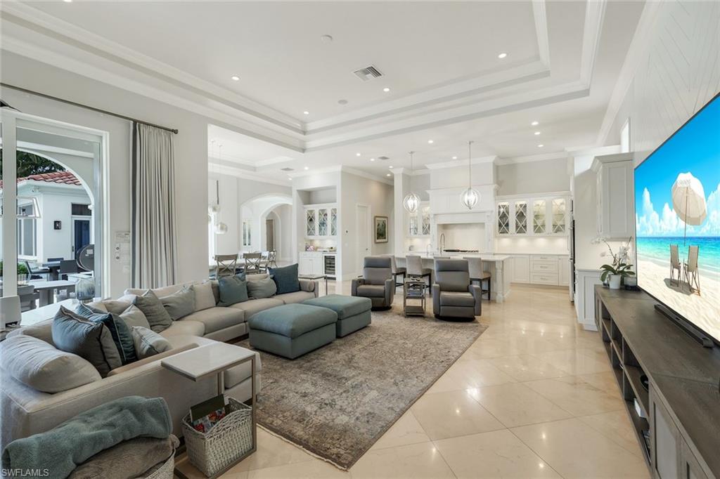 2558 Escada CT