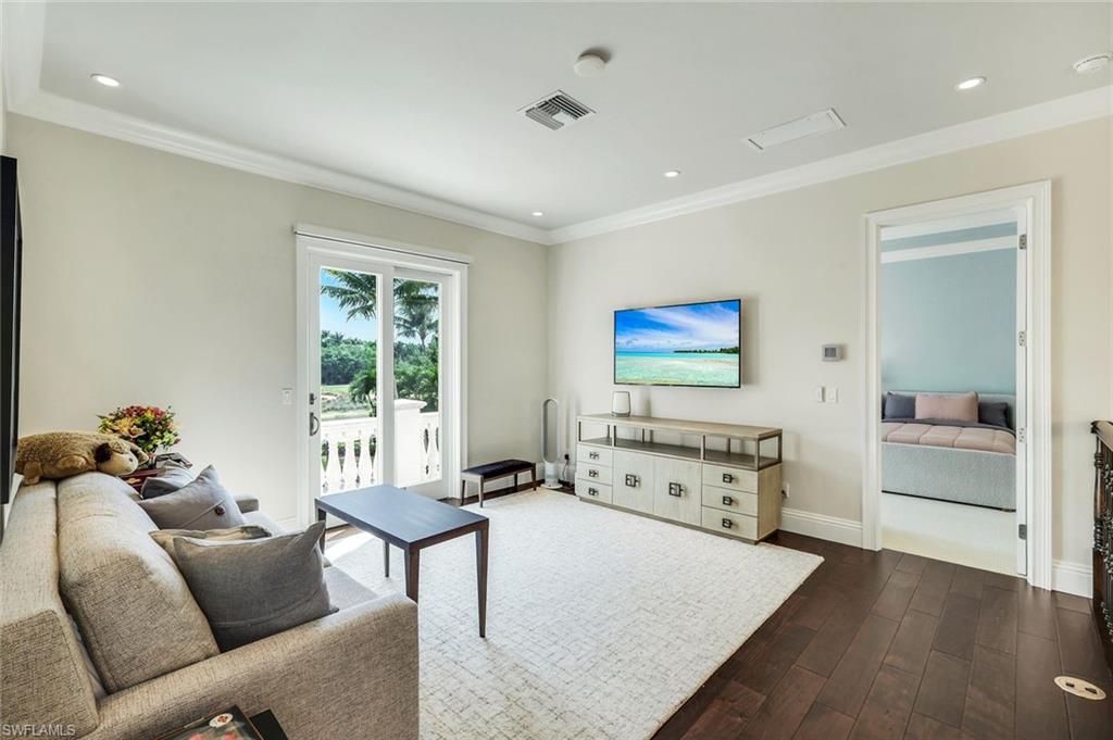 2558 Escada CT