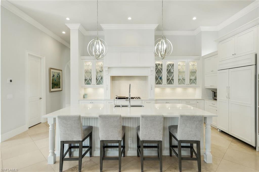 2558 Escada CT