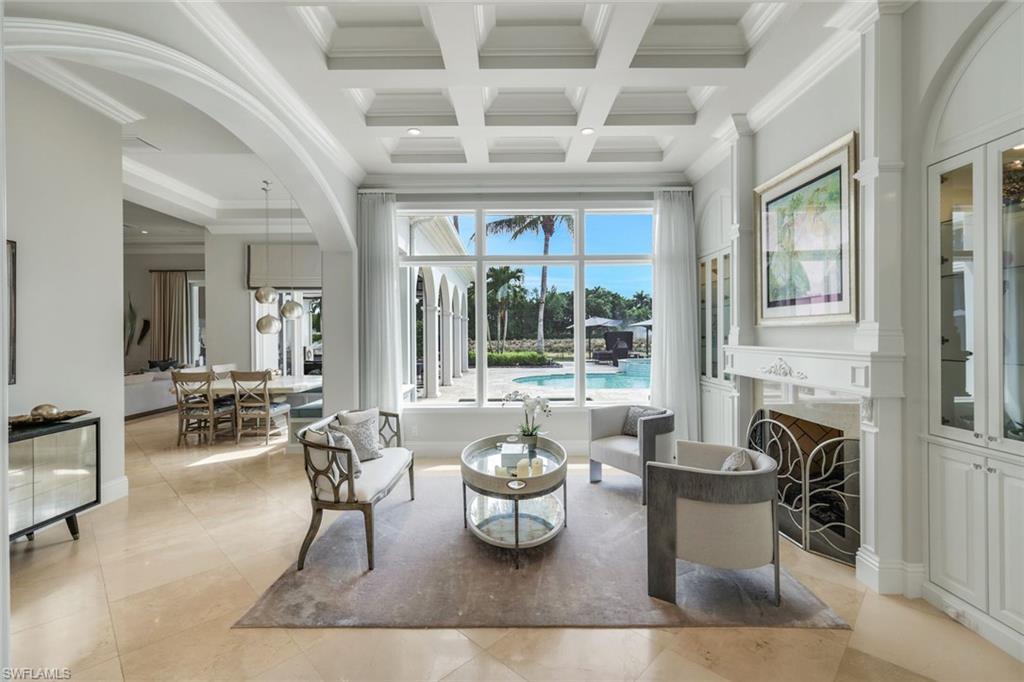 2558 Escada CT