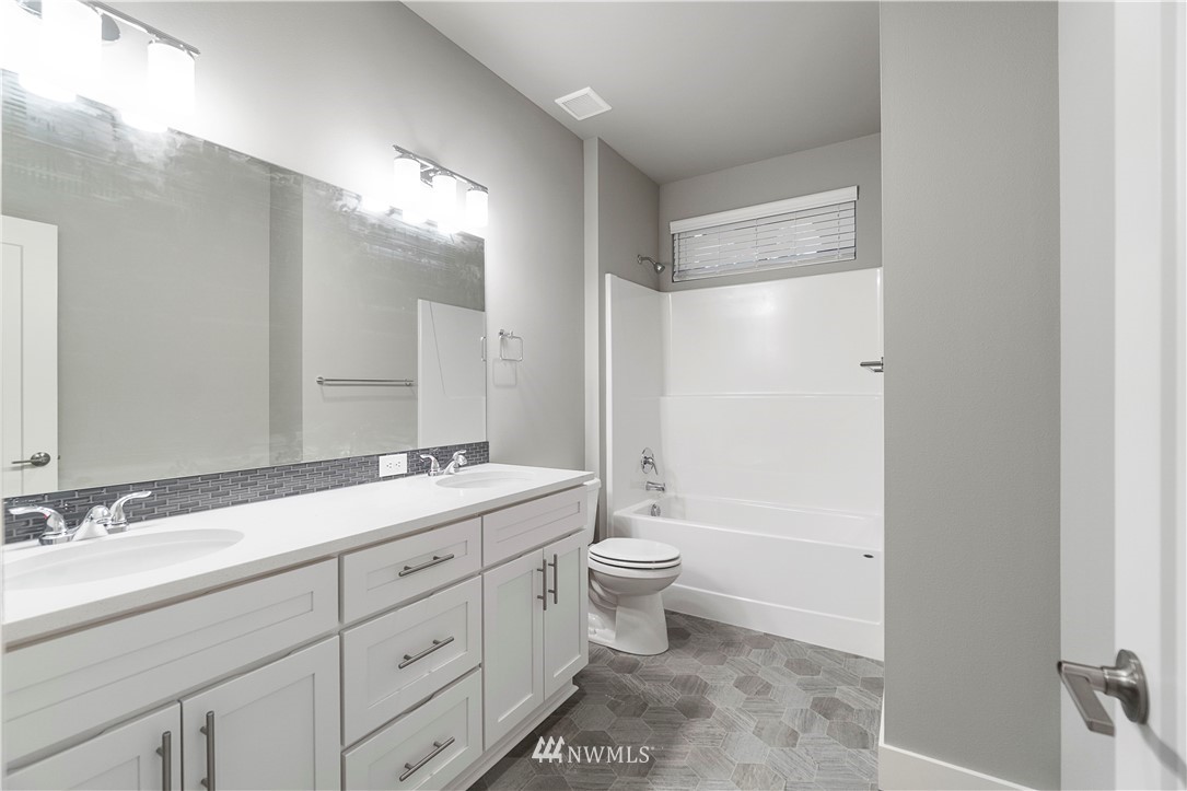 18701 128th Street E