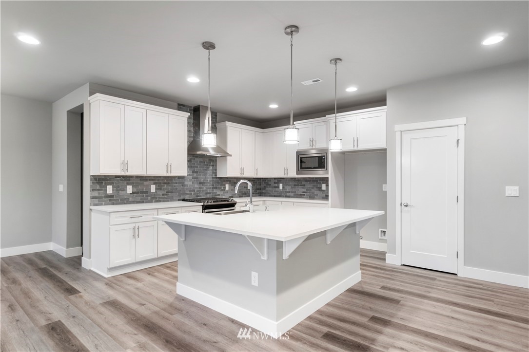 18701 128th Street E