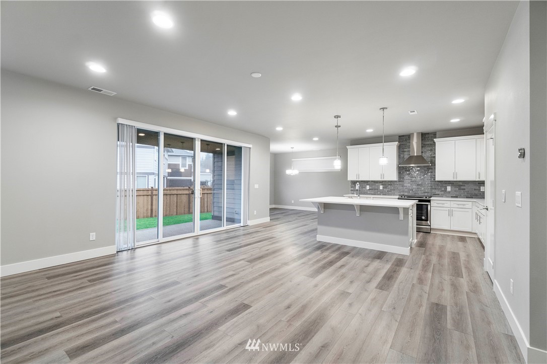 18701 128th Street E