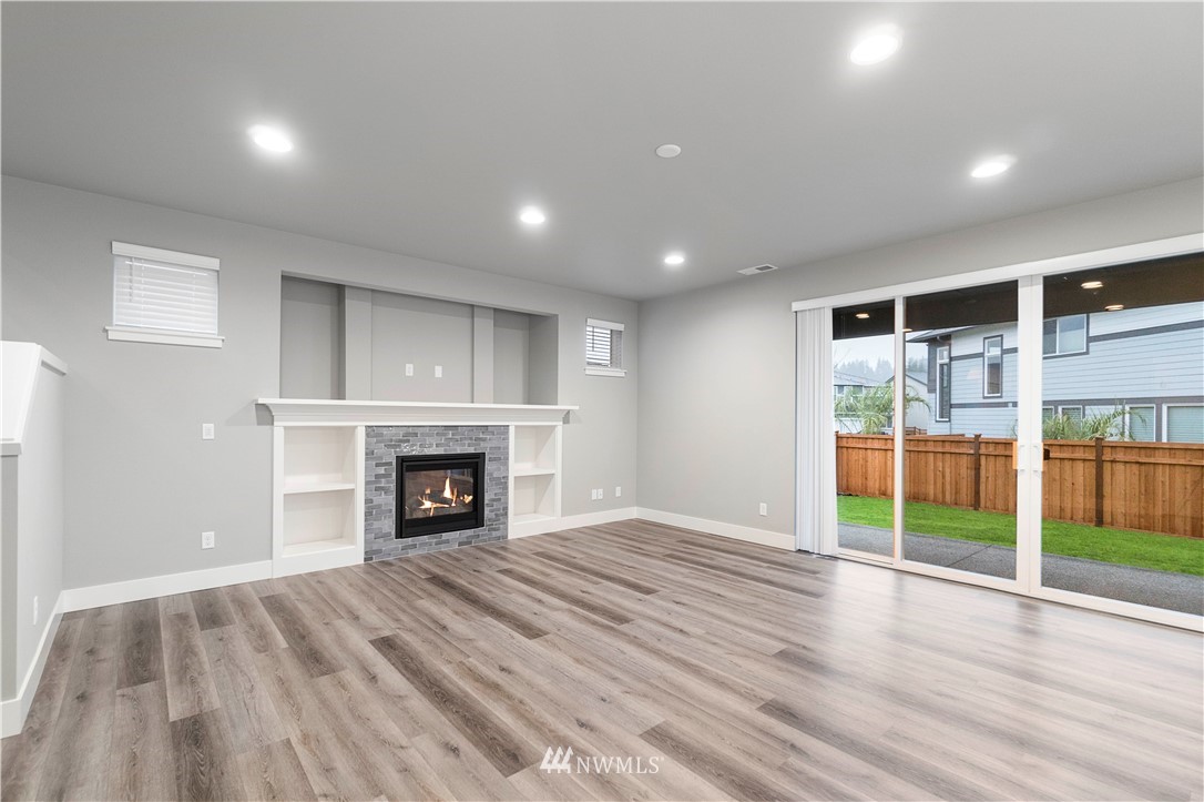 18701 128th Street E