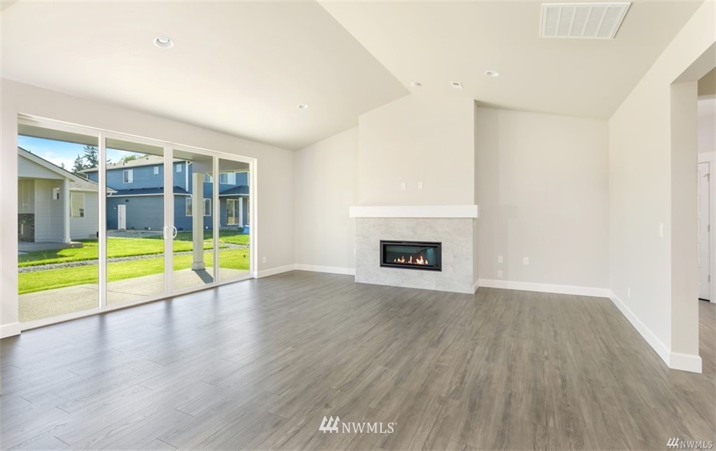 23124 62nd St E ( Lot 200 )