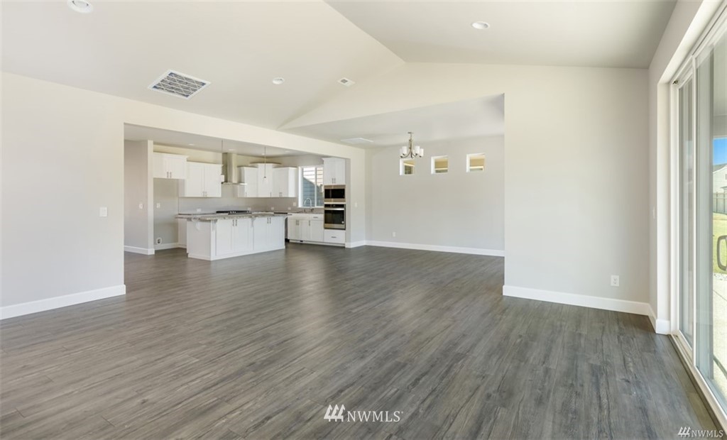 23124 62nd St E ( Lot 200 )