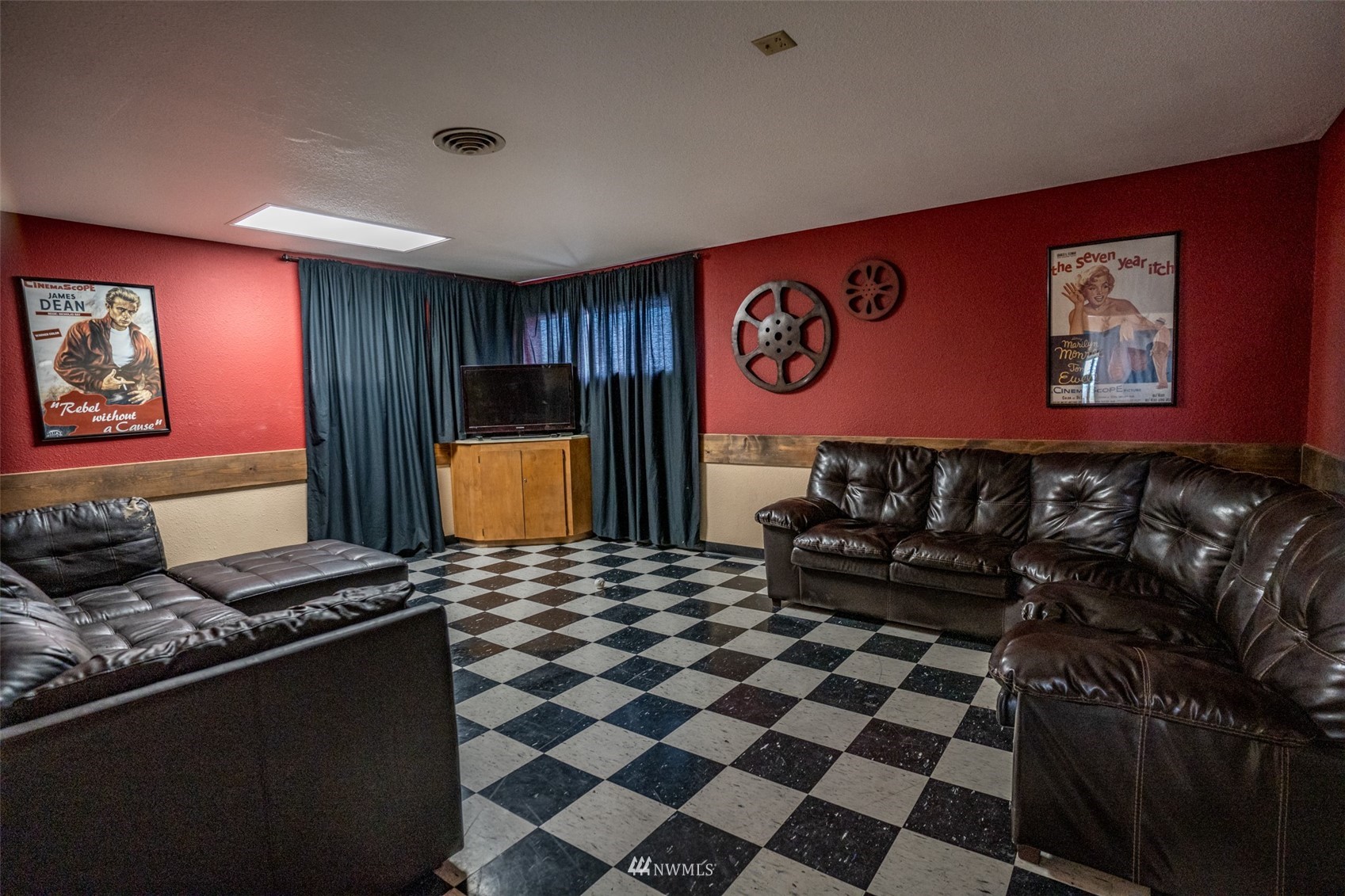 6897 E Highway 262