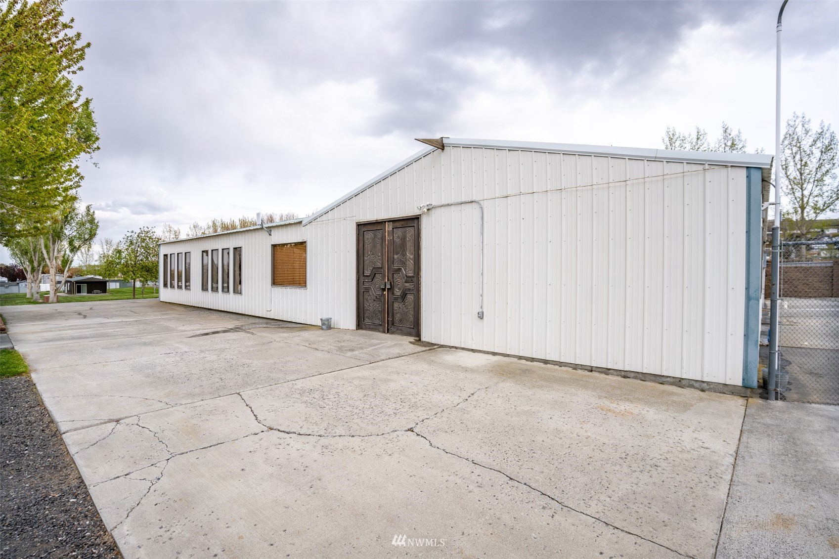 6897 E Highway 262