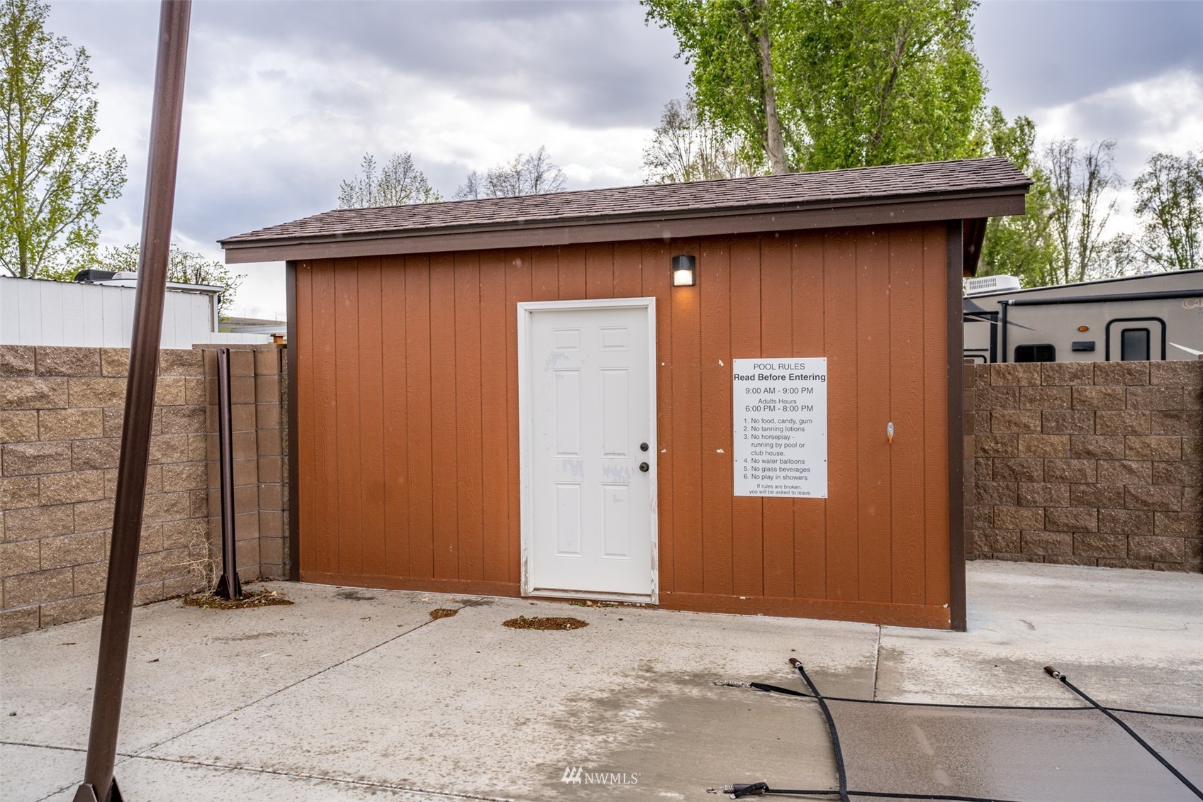 6897 E Highway 262