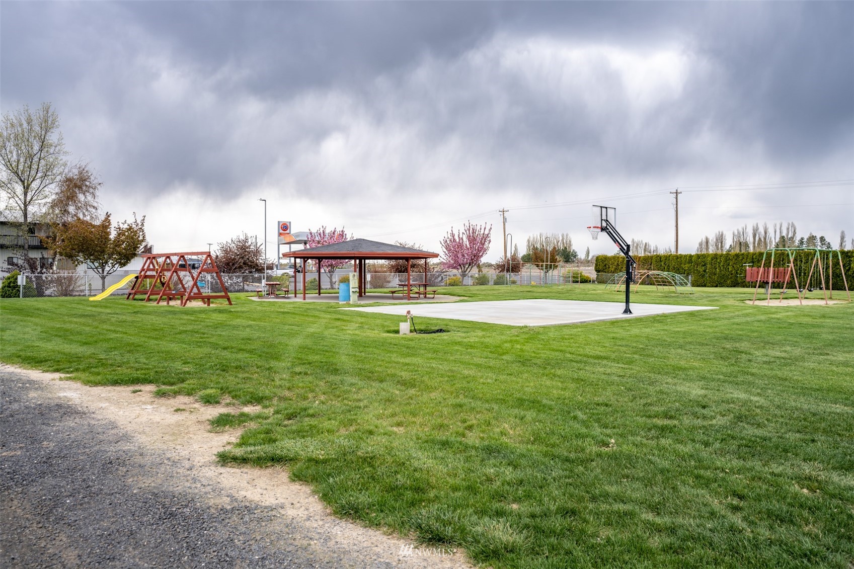 6897 E Highway 262