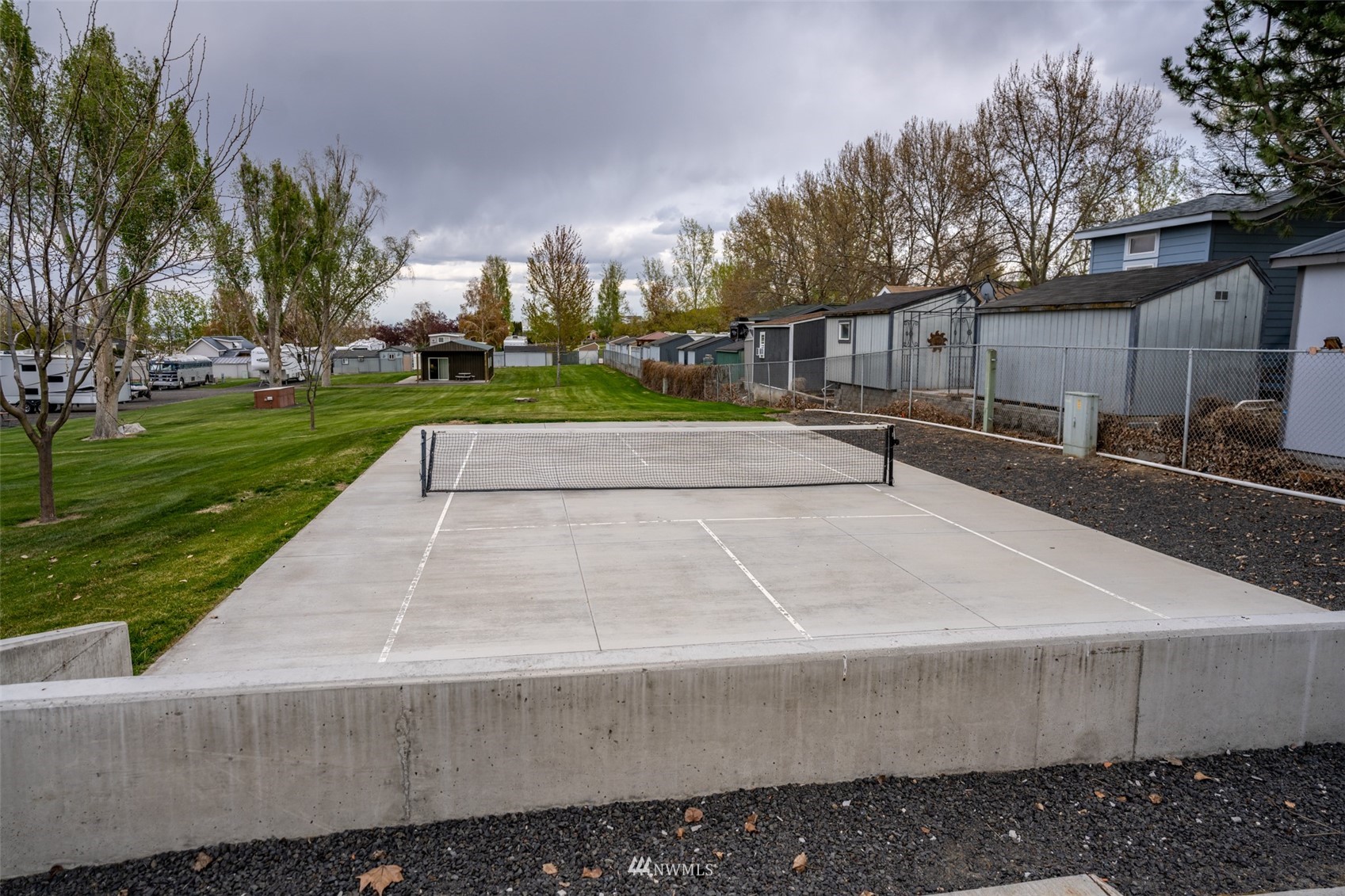 6897 E Highway 262