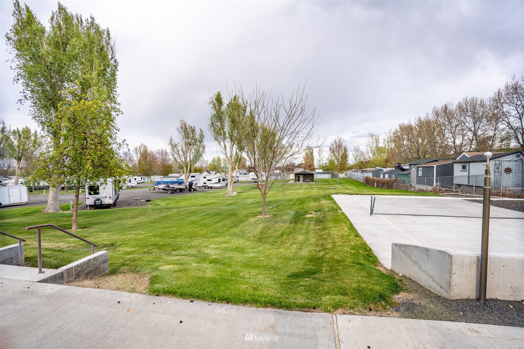6897 E Highway 262