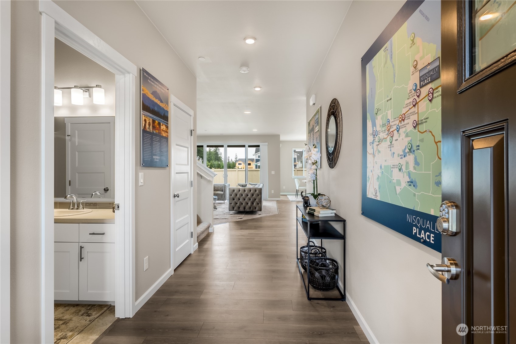 3004 Stephanie Loop NE