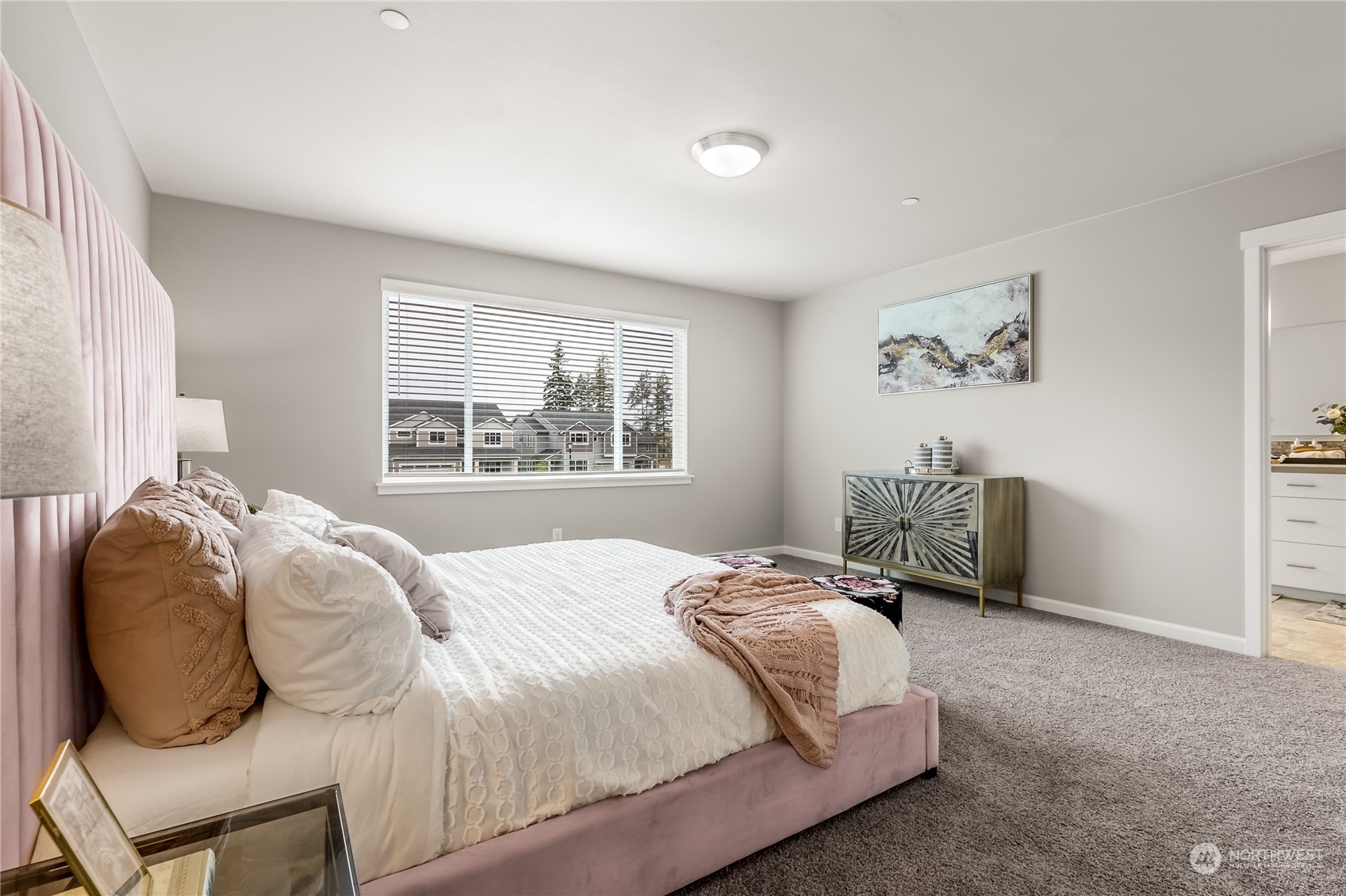 3004 Stephanie Loop NE