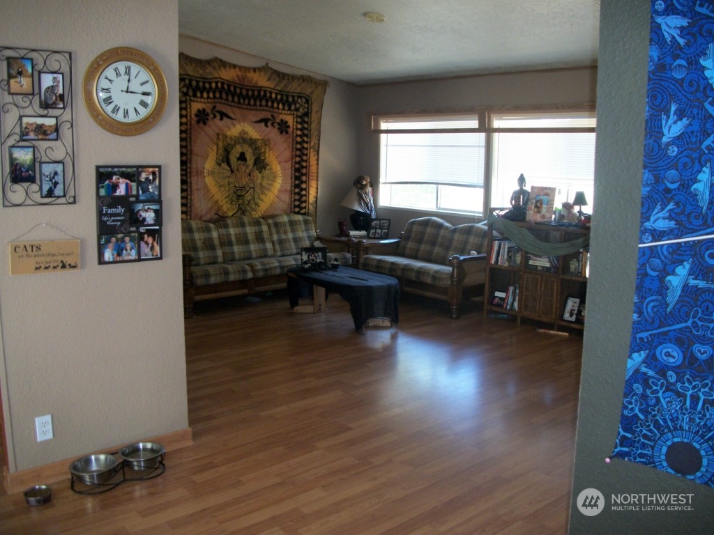 13336 prairie ridge Drive E