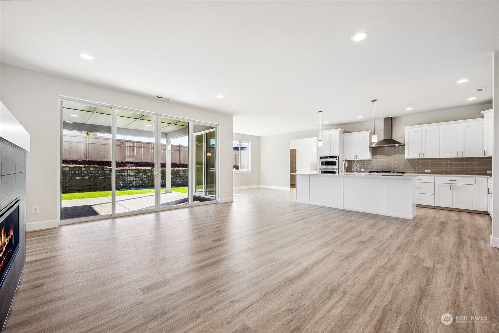 6015 229th Ave E #250