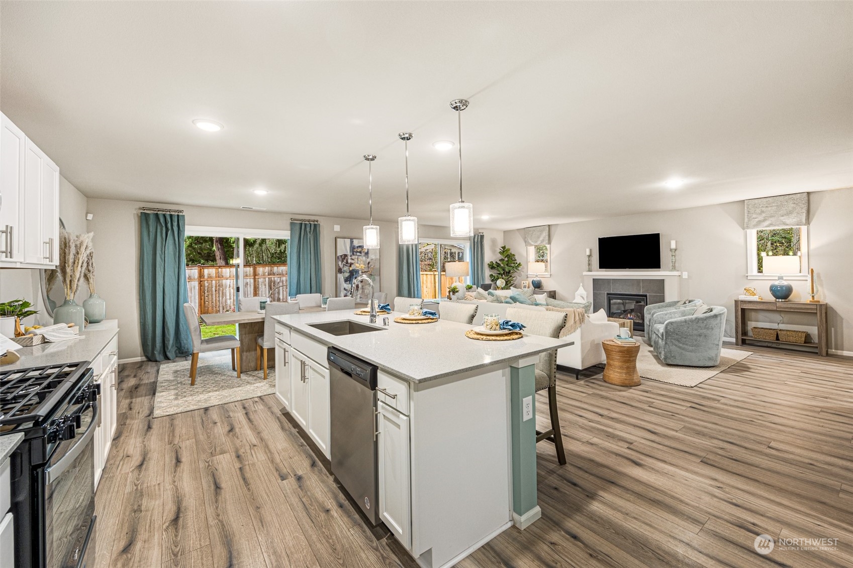 3031 (Lot 12) 6th Avenue NE