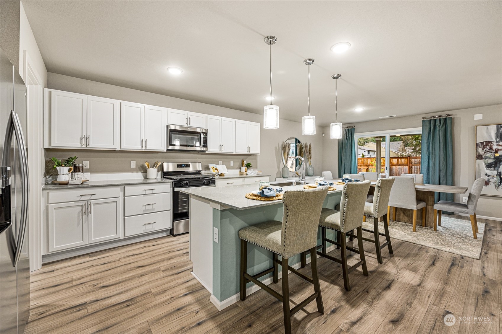 3031 (Lot 12) 6th Avenue NE