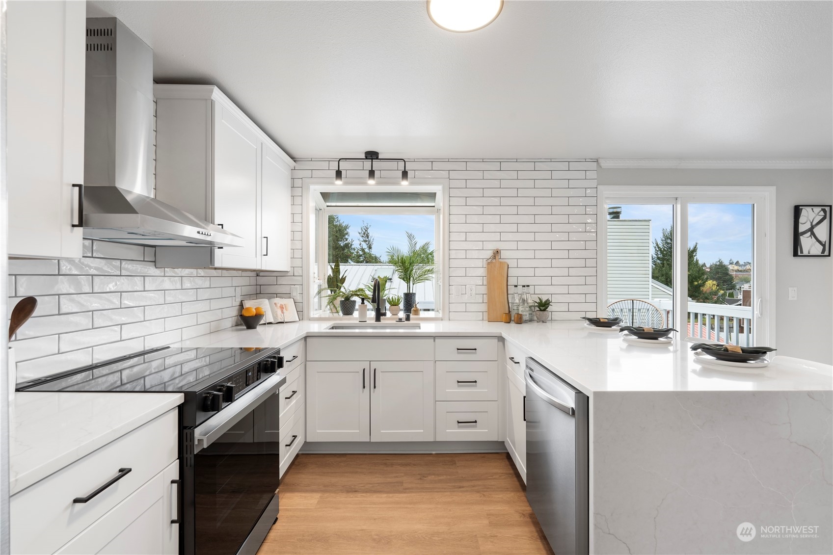 3915 Commencement Bay Drive