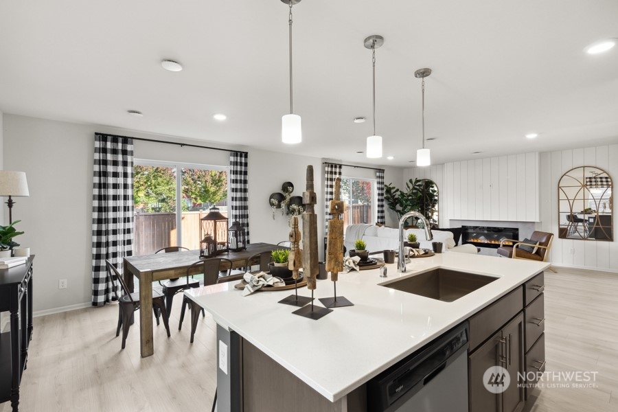 3019 (Lot 10) 6th Avenue NE