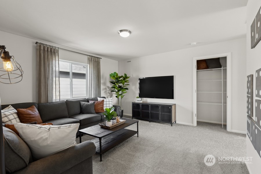 3019 (Lot 10) 6th Avenue NE